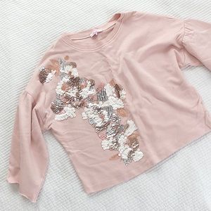 Pink artistic detailed sweater